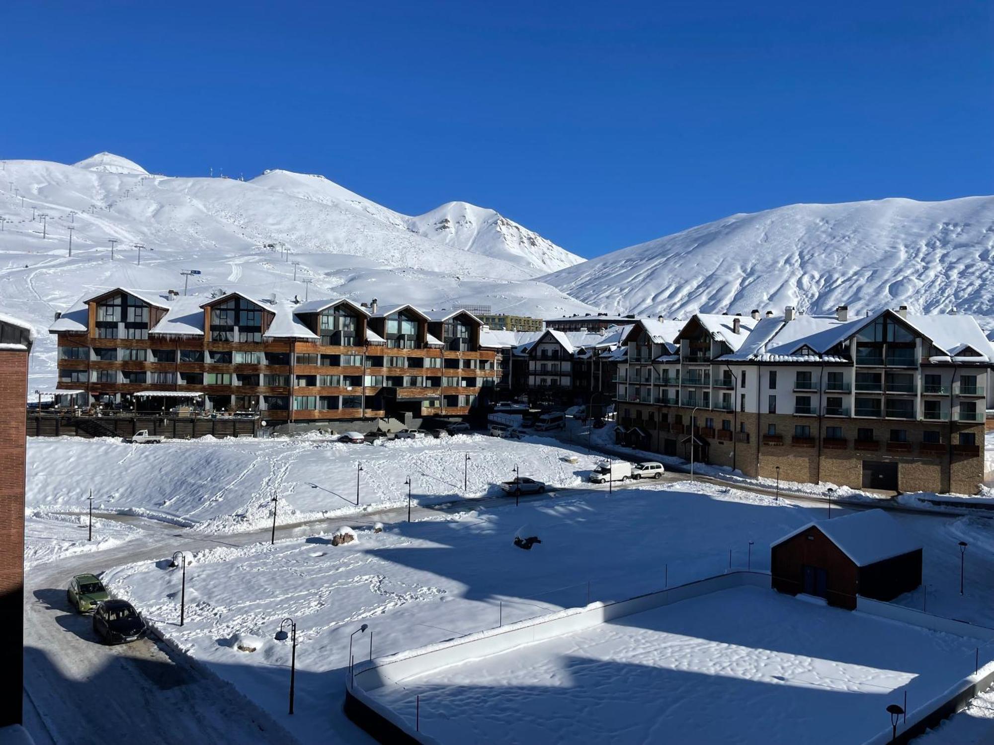 Four Season Gudauri Apartment Exterior photo